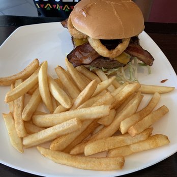 Cinema Grill - Cinema Grill Burger - Comfort Food Near Me - Alameda, California