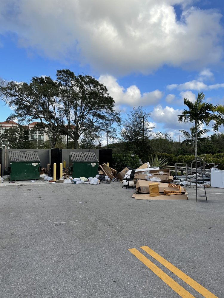 BELL AT BROKEN SOUND APARTMENTS Updated October 2024 19 Photos