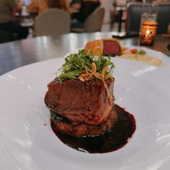 Hell's Kitchen - Braised short rib - Cocktail Bars Near Me - Funner, California