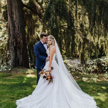 Rivers Edge Weddings - Venues & Event Spaces Near Me - Granite Falls, Washington