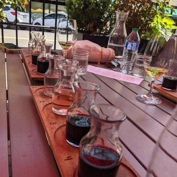Canoe Ridge Vineyard - Amazing pours of good wine? - Wine Tasting Room Near Me - Walla Walla, Washington