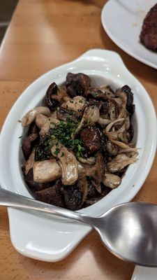 Smoque Steak by null