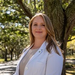Acupuncture Clermont - Alexandra Pistor,- Acupuncture Physician.