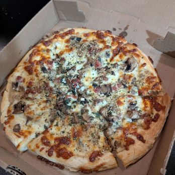 The 78 Pub @ This Guy's Pizza - Pizza Near Me - Johnston, Rhode Island
