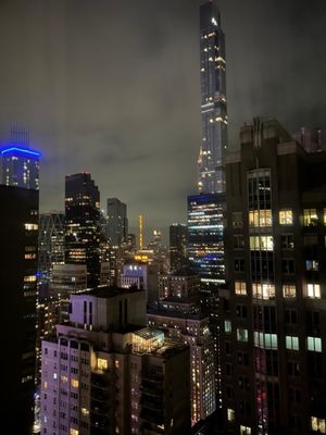 135 W 50th St by null