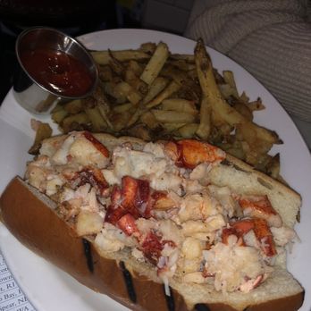 Neptune Oyster - Maine Lobster Roll - Seafood Near Me - Boston, Massachusetts