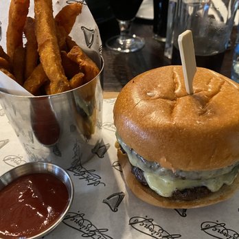 1837 Bar & Brasserie - Cheeseburger and Sweet Potato Fries - Irish Near Me - Dublin, D 1837 Bar & Brasserie - Cheeseburger and Sweet Potato Fries - Irish Near Me - Dublin, D