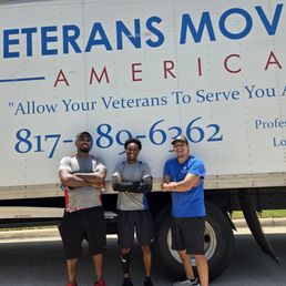 Our move in crew! Lots of great smiles and humor. Our move in crew! Lots of great smiles and humor.