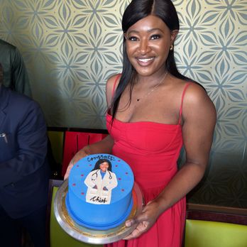 Creative Cakes - Bakeries Near Me - Silver Spring, Maryland