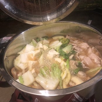 Nabeya Maido - Cooking the veggies & meat - Japanese Near Me - Honolulu, Hawaii
