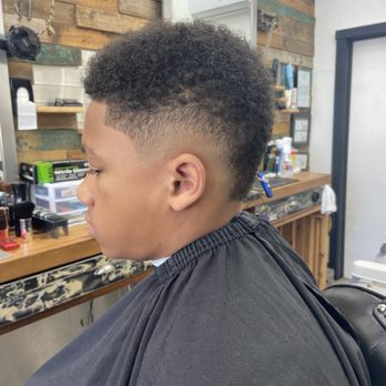 Frank Logan Barbershop - Barbers Near Me - Alameda, California