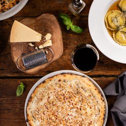 Amalfi Cucina & Mercato - White Clam Pizza