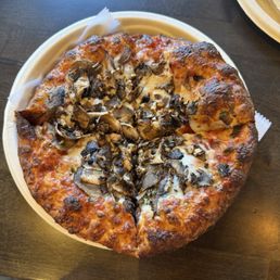 Personal (8") Margarita Pie with seasoned mushrooms and fresh garlic. Great! Personal (8") Margarita Pie with seasoned mushrooms and fresh garlic. Great!
