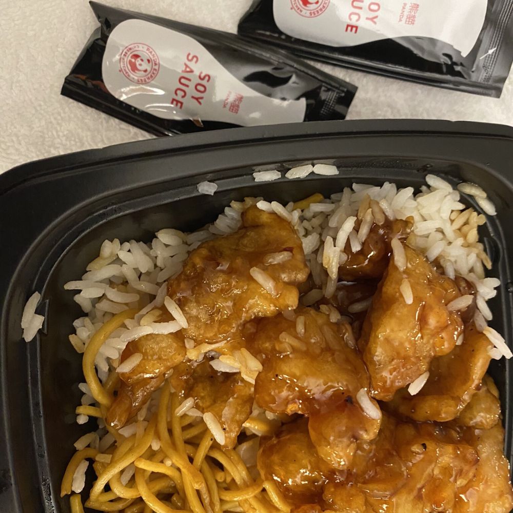 Panda Express - Crappy steamed white rice and no chili/hot sauce! - Chinese Near Me - Tupelo, Mississippi