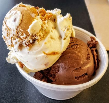 Charlie's Homemade Ice Cream & Burgers