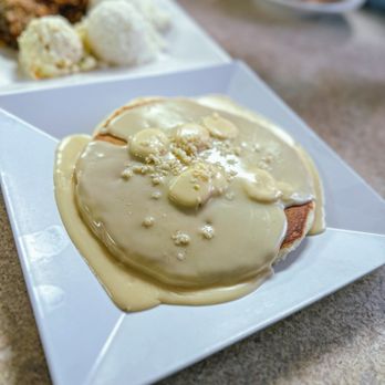 Bamboo Grille Maui - Single pancake with vanilla bean sauce - Hawaiian Near Me - Wailuku, Hawaii Bamboo Grille Maui - Single pancake with vanilla bean sauce - Hawaiian Near Me - Wailuku, Hawaii