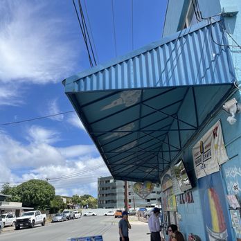 Waiola Shave Ice - Waiola ice best - Ice Cream & Frozen Yogurt Near Me - Honolulu, Hawaii