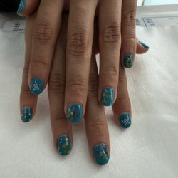 Polish Nail Spa - Gel manicure