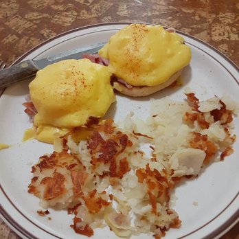 Lydia's down home cooking - Eggs Benedict - American Near Me - Bridgman, Michigan