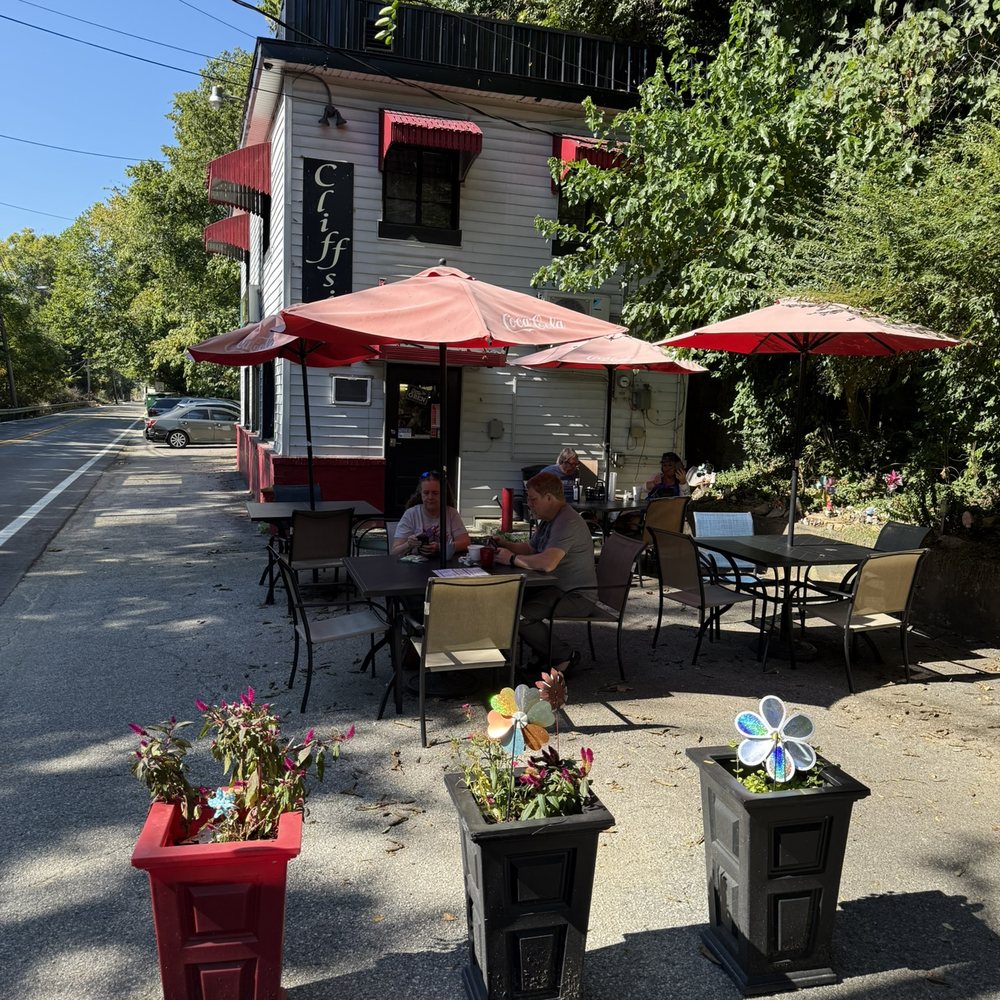 Cliffside Diner - American Near Me - Frankfort, Kentucky