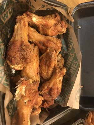 Wingstop by null