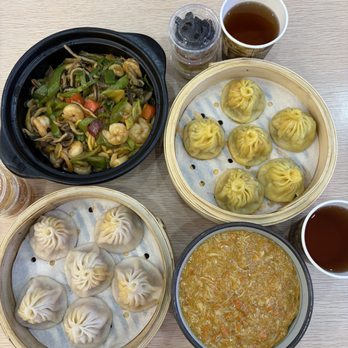 Xiebao Crabhouse - Crab roe over rice Crab Roe, Peking Duck & Pork Soup Dumplings Eel & Shrimp Noodles Crab Roe & Pork Soup Dumplings - Seafood Near Me - Flushing, New York Xiebao Crabhouse - Crab roe over rice Crab Roe, Peking Duck & Pork Soup Dumplings Eel & Shrimp Noodles Crab Roe & Pork Soup Dumplings - Seafood Near Me - Flushing, New York
