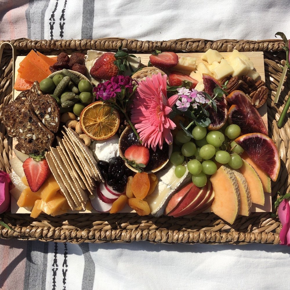 Beach Picnic! Mini Board for 2! Beach Picnic! Mini Board for 2!