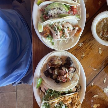 TacoLu - (Right plate)  Carne Royal Taco Blackened Scallop Taco Spicy Bird Taco - Mexican Near Me - Jacksonville Beach, Florida
