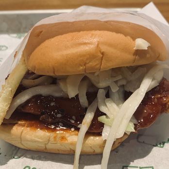 Shake Shack Schaumburg - Burgers Near Me - Schaumburg, Illinois Shake Shack Schaumburg - Burgers Near Me - Schaumburg, Illinois