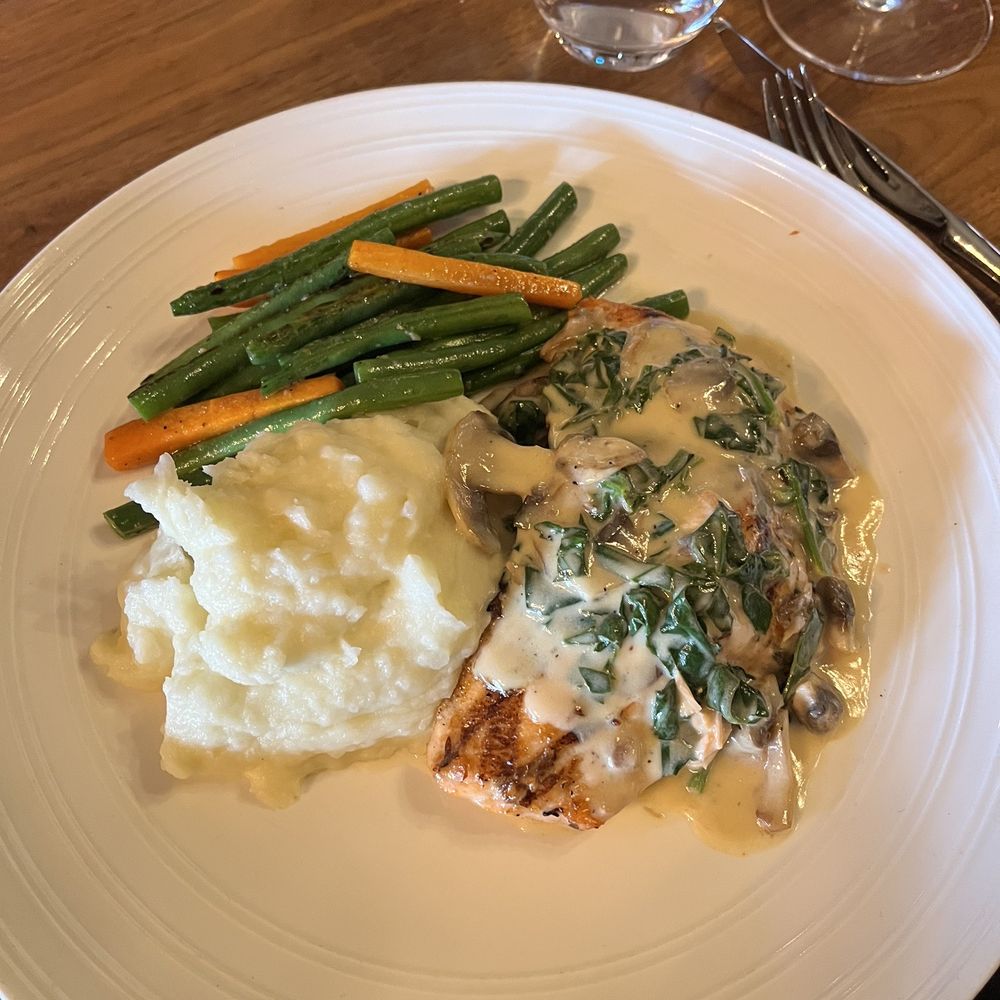 Trapeze Restaurant - Grilled Atlantic Salmon - Italian Near Me - Burlingame, California Trapeze Restaurant - Grilled Atlantic Salmon - Italian Near Me - Burlingame, California
