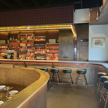 Nonno's - Inside - Pizza Near Me - Houston, Texas