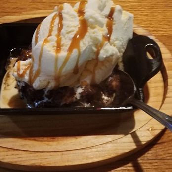 Applebee's Grill + Bar - Cookie skillet with ice cream - Sports Bars Near Me - Galesburg, Illinois Applebee's Grill + Bar - Cookie skillet with ice cream - Sports Bars Near Me - Galesburg, Illinois