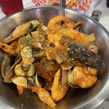 Reddy Claws - Seafood Near Me - Lakewood, Colorado Reddy Claws - Seafood Near Me - Lakewood, Colorado