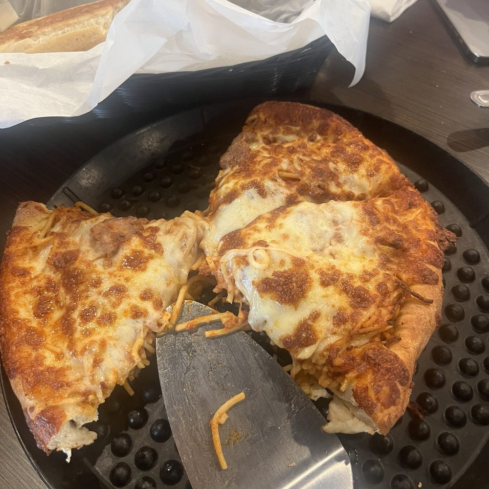 spaghetti pizza spaghetti pizza