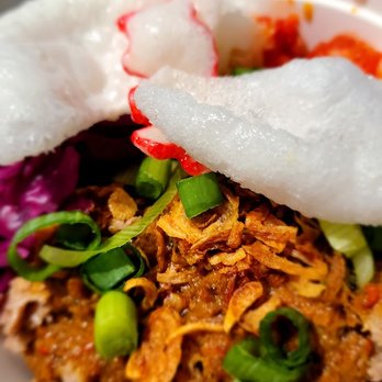 Smorgasburg - Jakarta Munch- Nasi uduk/coconut rice with beef rendang. Fantastic. - Street Vendors Near Me - Brooklyn, New York