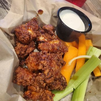 Mudrock's Tap & Tavern - Wings - American Near Me - Louisville, Colorado
