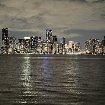 Rusty Pelican - Miami - The view is amazing - Seafood Near Me - Key Biscayne, Florida