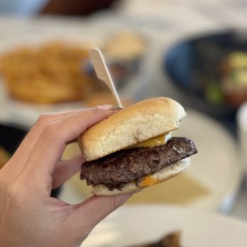 et al. - Sliders - Breakfast & Brunch Near Me - Honolulu, Hawaii et al. - Sliders - Breakfast & Brunch Near Me - Honolulu, Hawaii