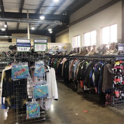 Goodwill Retail Store - Women's long sleeve