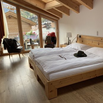 Hotel Phoenix - Room 505 - Hotels Near Me - Zermatt, VS