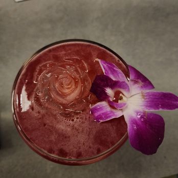 Dolly's - Harlem sunset - Cocktail Bars Near Me - New York, New York
