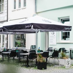 OMW! Das kleine Café! - Unsere Terrasse. Ein gemütlicher Platz im Sommer.