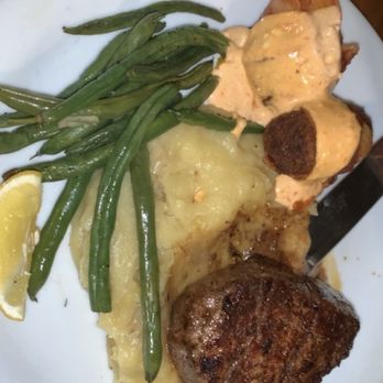 Harbor Docks - surf & turf - Sushi Bars Near Me - Destin, Florida