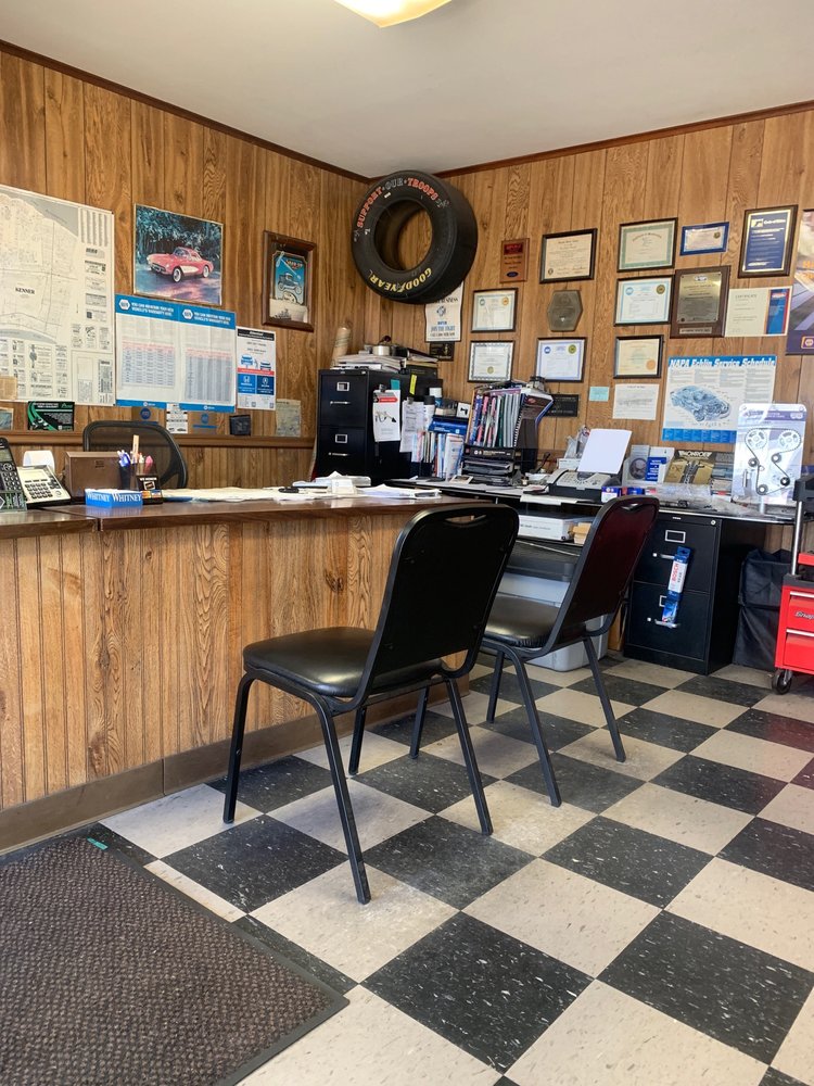 AUTOMOTIVE SERVICES Updated September 2024 26 Reviews 1331 27th