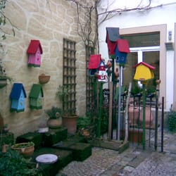 Töpferladen - Gartenkeramik im Hinterhof