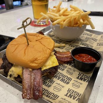 iBurger - Burgers Near Me - Miami, Florida