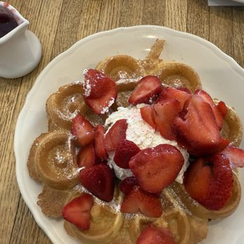 The Original Pancake House - Strawberry waffle - Breakfast & Brunch Near Me - Park Ridge, Illinois The Original Pancake House - Strawberry waffle - Breakfast & Brunch Near Me - Park Ridge, Illinois