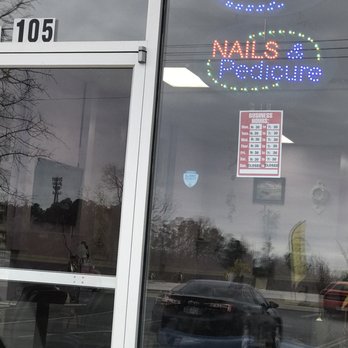 Golden Nails Salon - Open sign on. It's 9:20. Salon opens at 9:30. We were told to come back at 10. - Nail Salons Near Me - Grovetown, Georgia Golden Nails Salon - Open sign on. It's 9:20. Salon opens at 9:30. We were told to come back at 10. - Nail Salons Near Me - Grovetown, Georgia