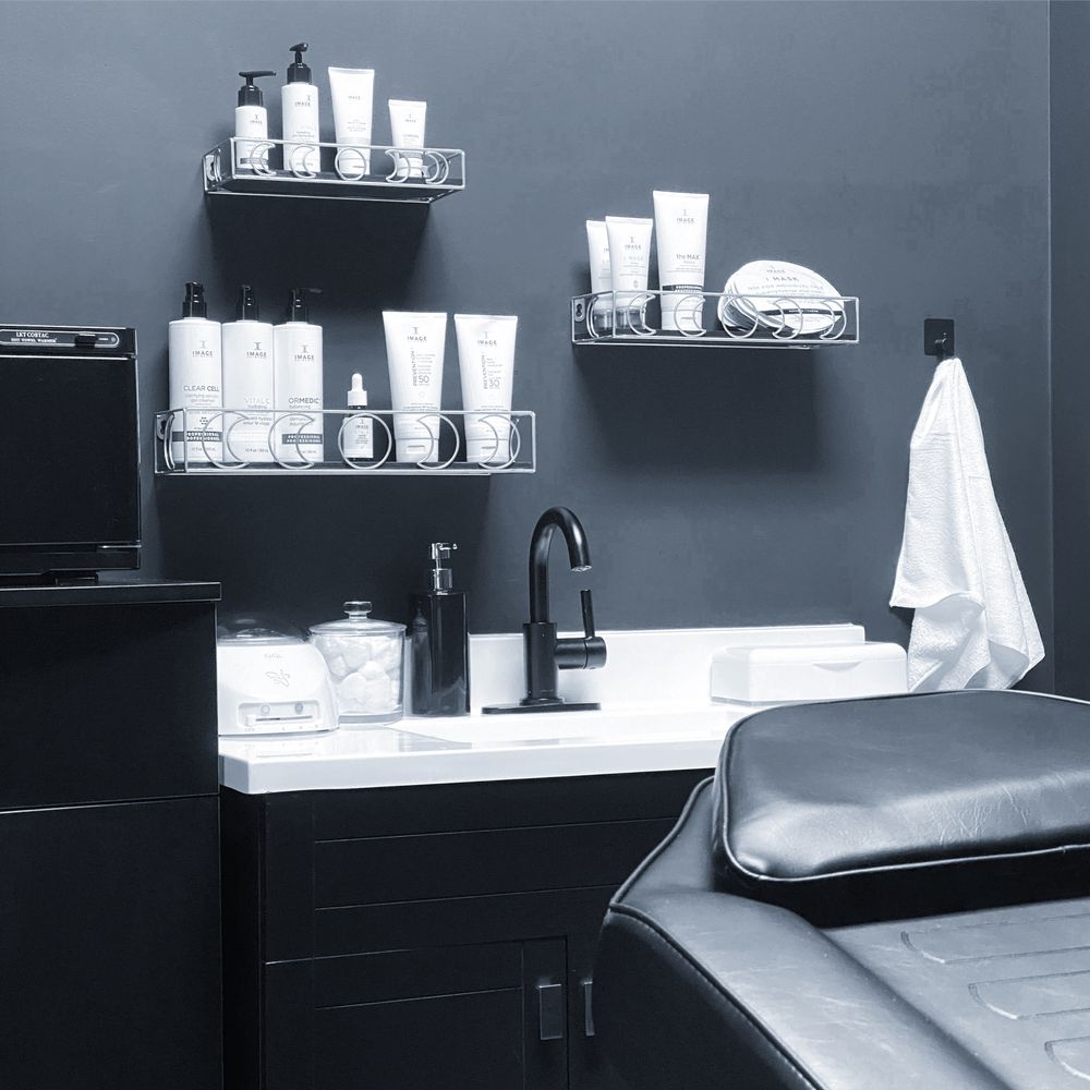 Serenity Esthetics Studio Logo