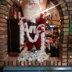 Daane's - Festive archway overlooking the wine cave